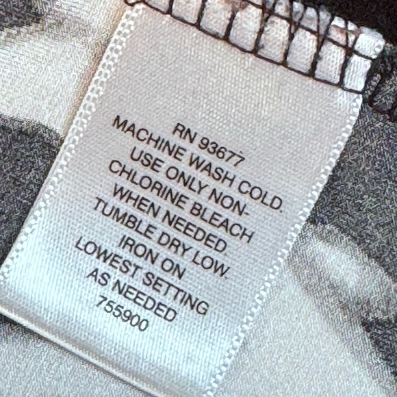 Claiborne Petite Black White Ikat Geometric Belted
Tunic Top Blouse PL - Picture 8 of 9